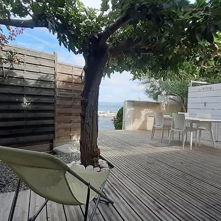 Apartment Les Pieds Dans L'eau Hyeres