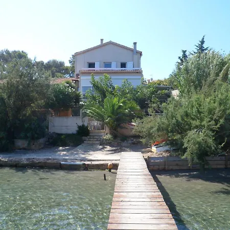 Les Pieds Dans L'eau Apartment Hyeres