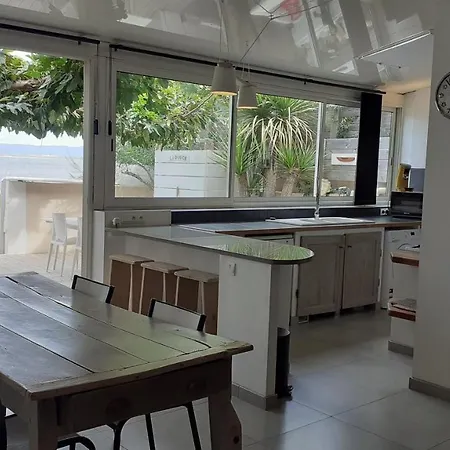 Les Pieds Dans L'eau Apartment Hyeres